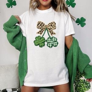 St Patrick's T-shirt Faux Embroidered  Four Leaf Clover with a Leopard Bow New